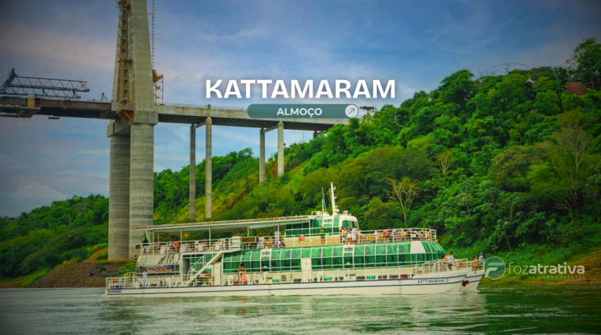 Almo&ccedil;o a bordo do Kattamaram